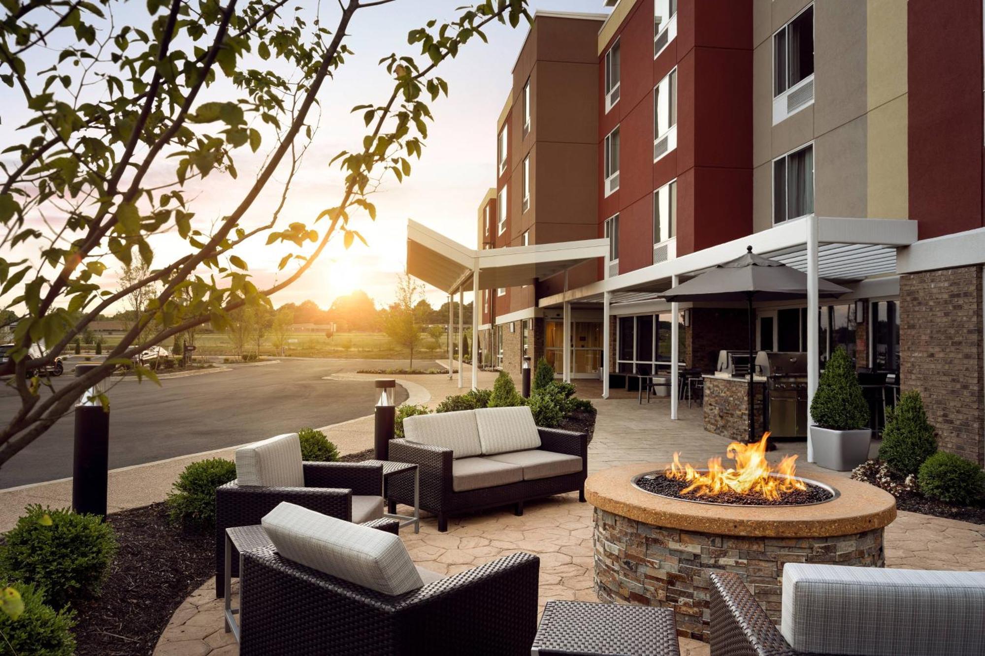 Towneplace Suites By Marriott Memphis Olive Branch Exterior photo